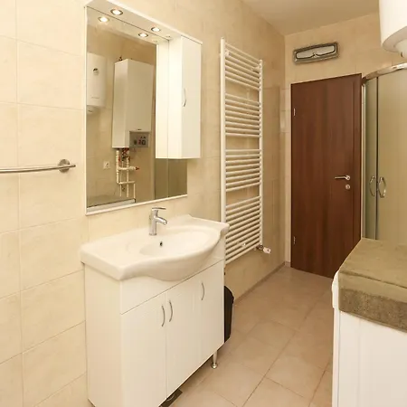 Sunny Elegant In - Classic Three Bedroom With Balcony * Trogir